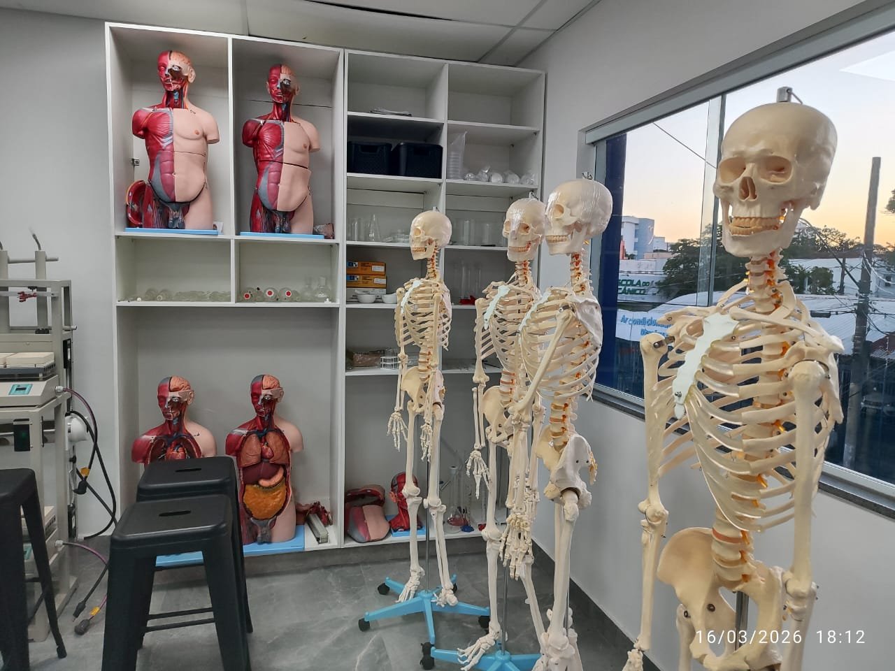 Laboratório de Farmácia e Biomedicina